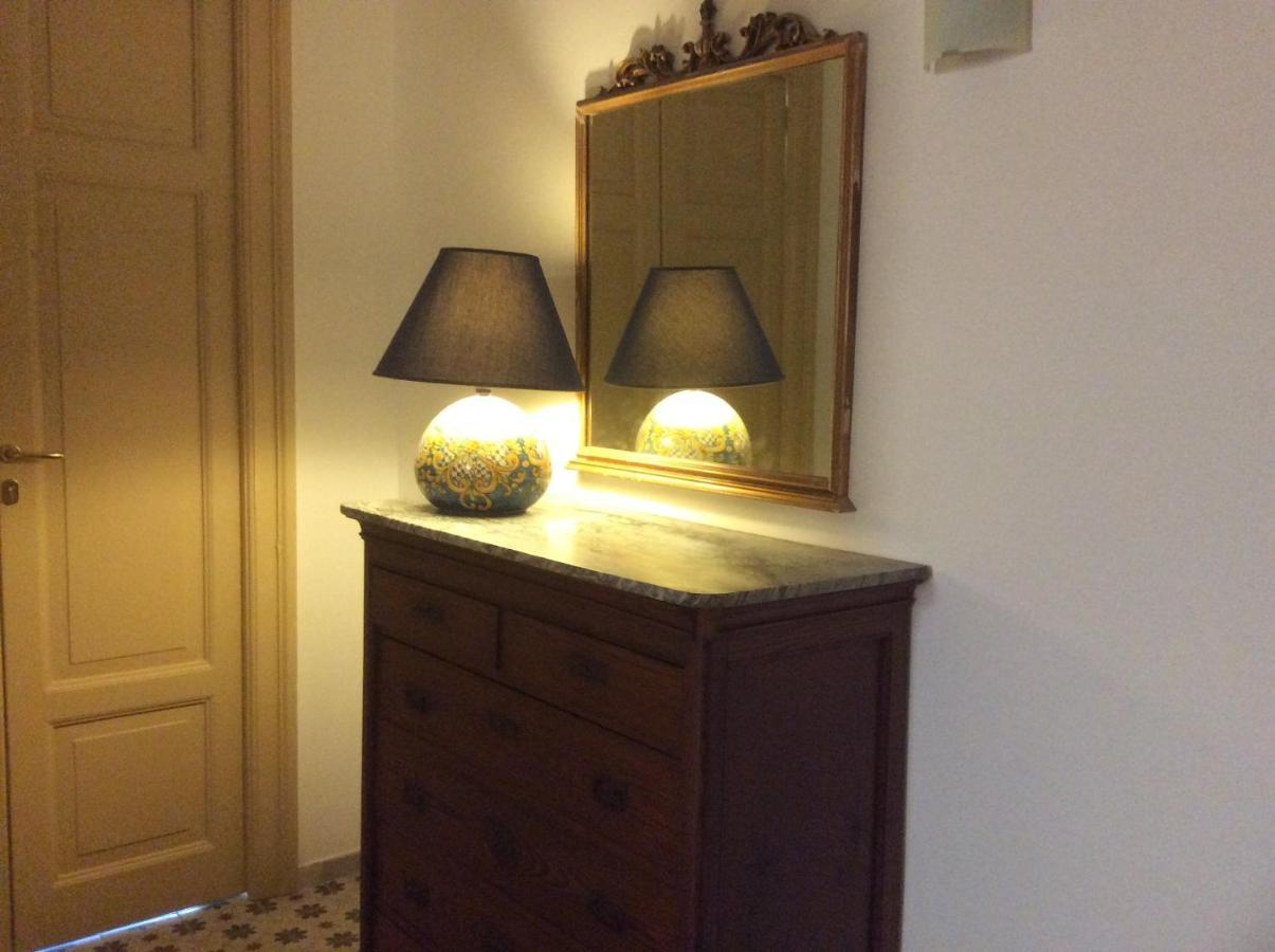 Charme In Centro - Tourist Rental Agrigento Buitenkant foto