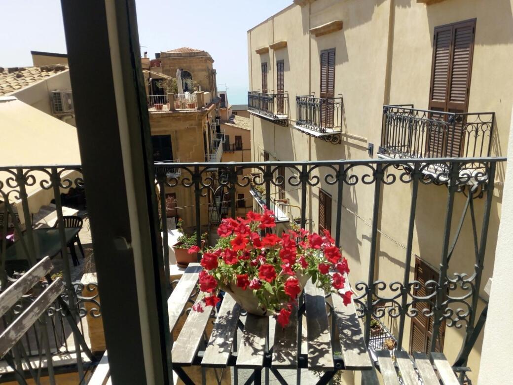 Charme In Centro - Tourist Rental Agrigento Buitenkant foto