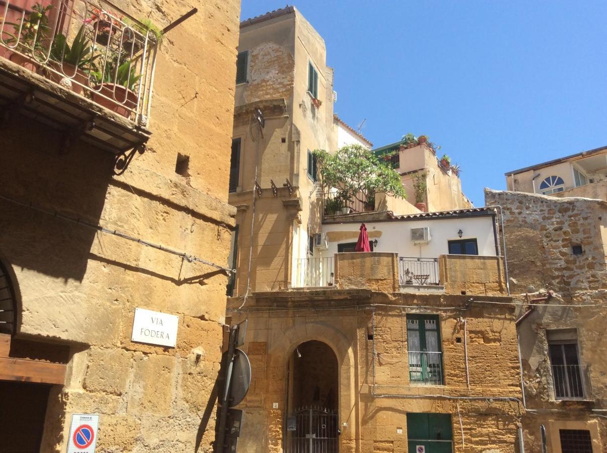 Charme In Centro - Tourist Rental Agrigento Buitenkant foto