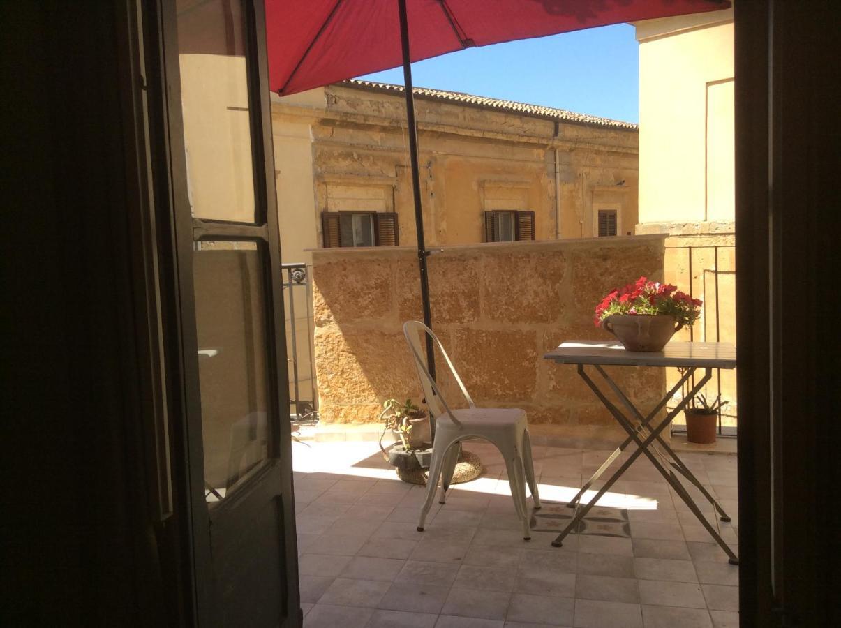 Charme In Centro - Tourist Rental Agrigento Buitenkant foto