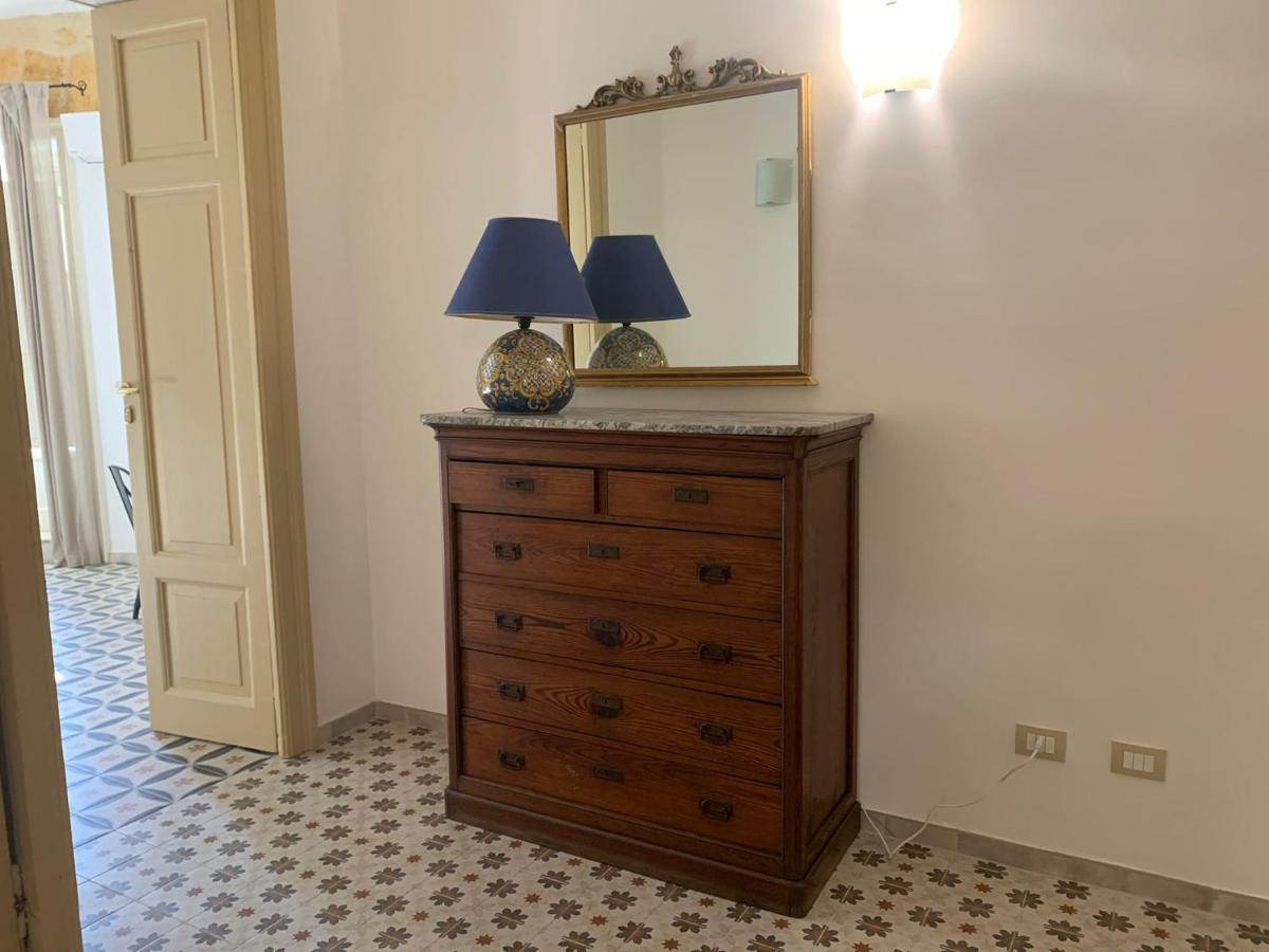 Charme In Centro - Tourist Rental Agrigento Buitenkant foto