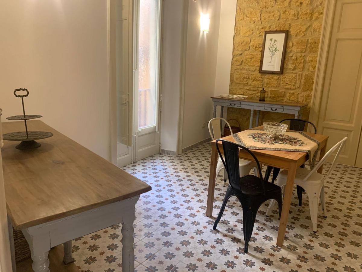 Charme In Centro - Tourist Rental Agrigento Buitenkant foto