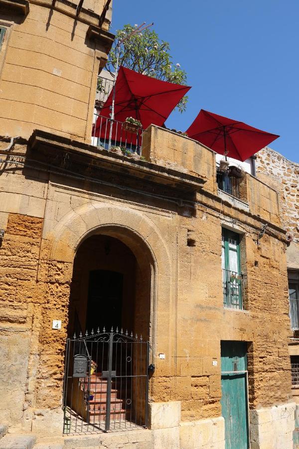 Charme In Centro - Tourist Rental Agrigento Buitenkant foto