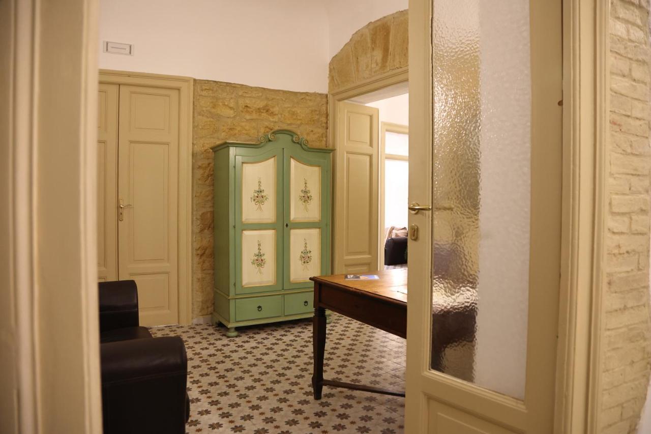Charme In Centro - Tourist Rental Agrigento Buitenkant foto
